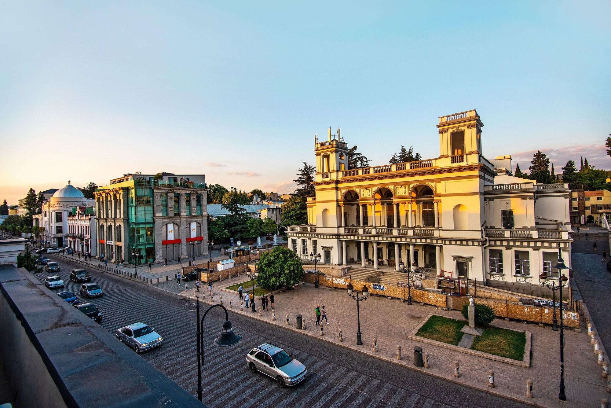 Margi Boutique Hotel By Dnt Group Tbilisi ภายนอก รูปภาพ